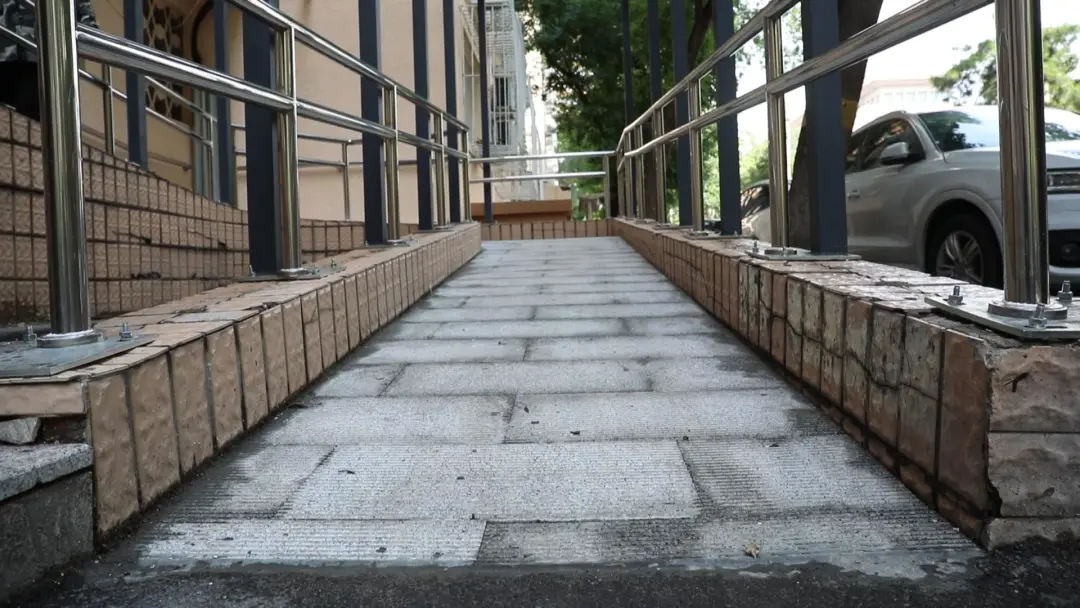 茂林居社区主任邱丽倩告诉小编,茂林居社区有五栋楼,居住着400多名