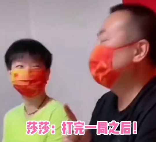 孙颖莎不愧是00后小魔王，点名刘国梁陪练，找奥委会主席要徽章
