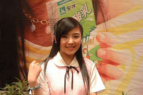 出道即巅峰，被骂“公交车”，陷陪睡丑闻的张