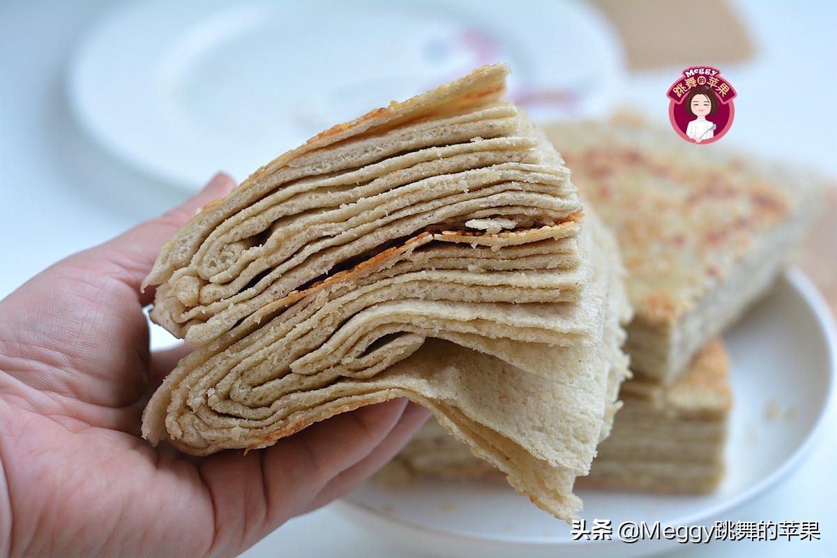 自制花生酱香浓味香，烙个千层饼层次分明又柔软，好吃易消化
