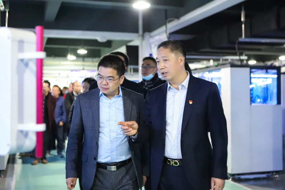 校企合作 共谋新篇|上海高校代表团莅临正泰考察