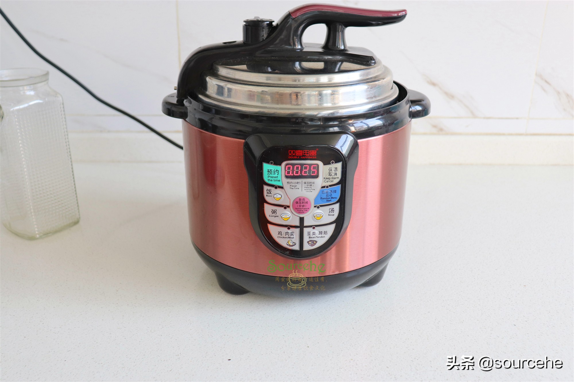 夏天，煮绿豆糖水时多加两物，消热解暑，冰爽解渴，简单又好吃