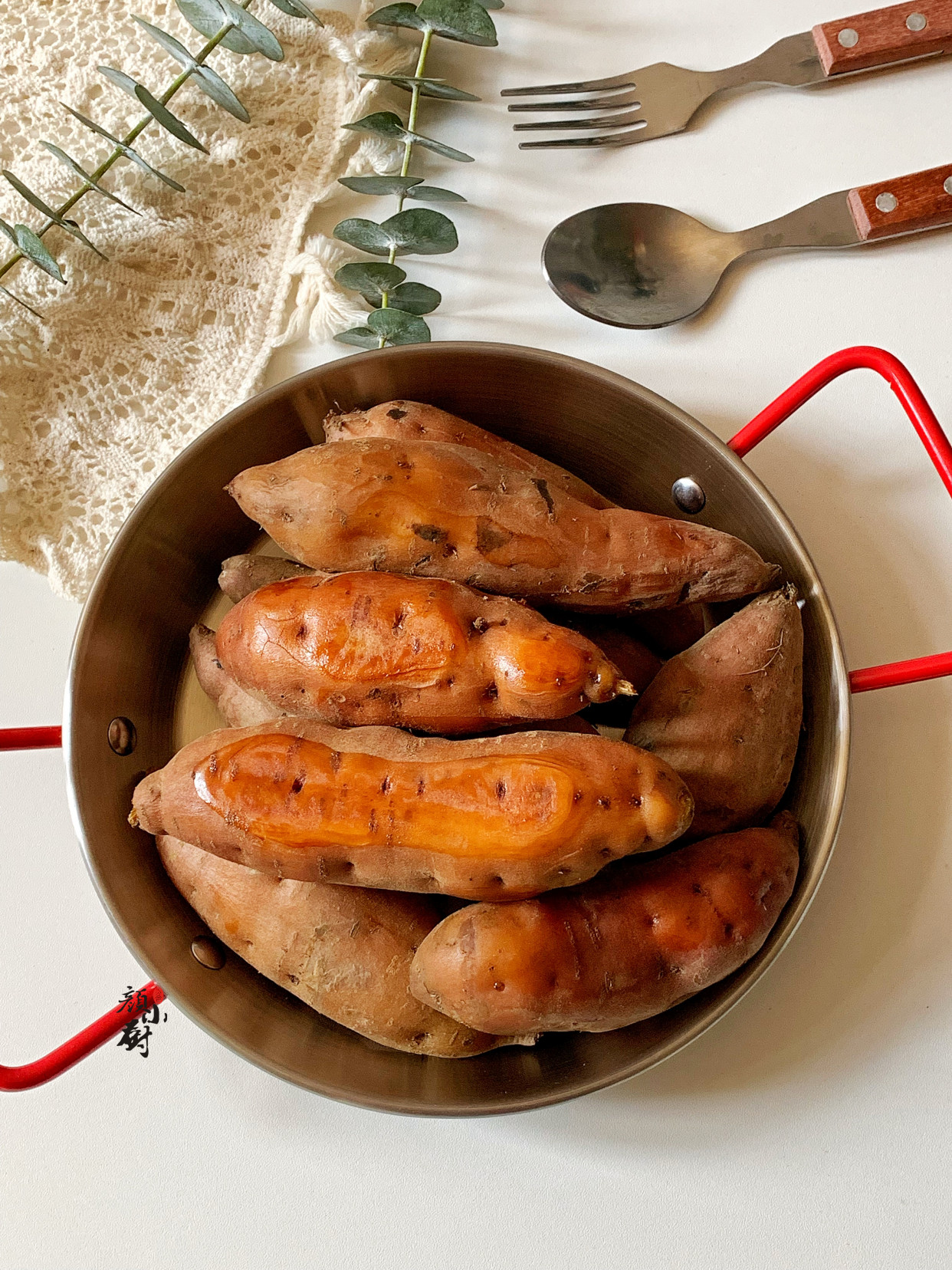 電飯鍋烤紅薯，懶人做法，簡單一做就吃到，香甜流油的烤紅薯