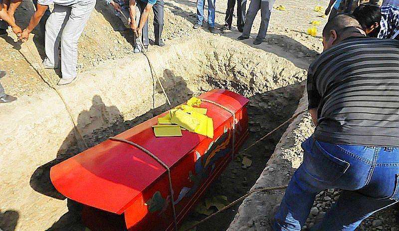 老祖宗常说:“切莫迁坟，十迁九败”，这句俗语