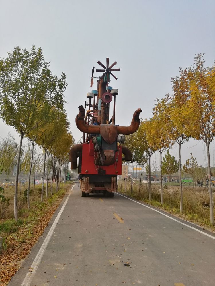 中国著名雕塑家邱天老师告诉您：钢铁装置雕塑是怎么做成的！（三）
