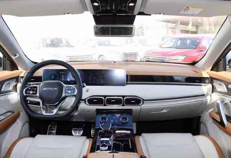 �й������й�����15����������SUV���пռ�����ֵ����ʵ��