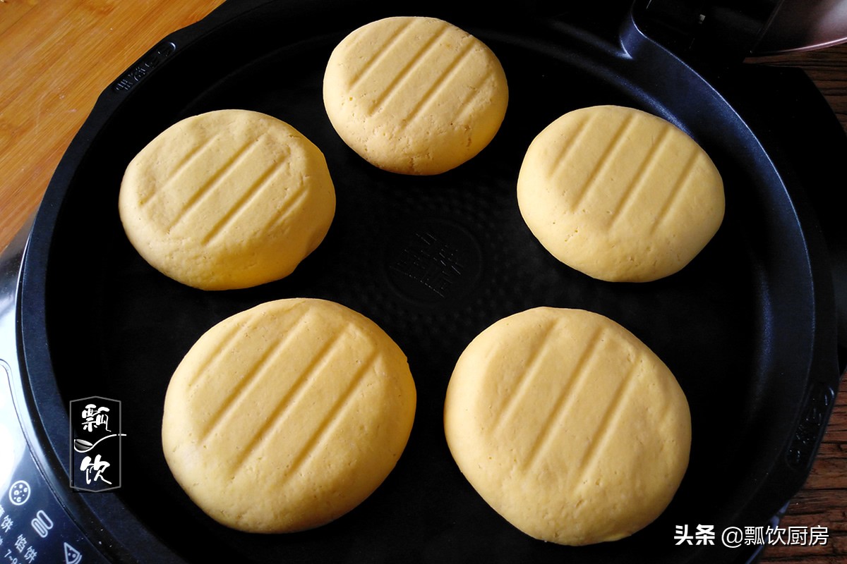 秋凉美食，多吃这饼，外焦脆里香软，能量满载，比吃面包都香