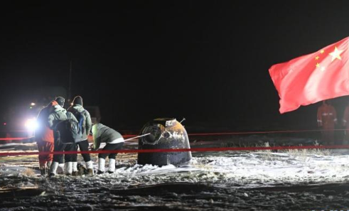 嫦五“挖土”归来后，美酸的不行，拜登团队向