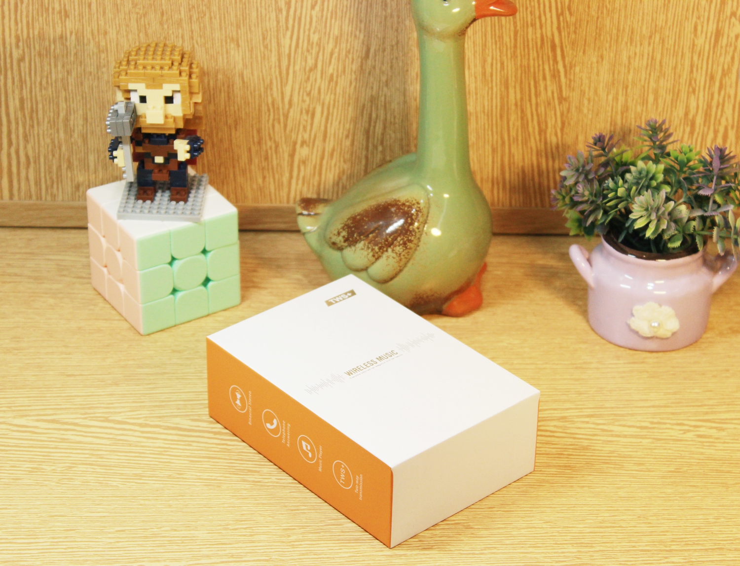 百元也是真无线，带你体验性能小钢炮西圣迷你蓝牙耳机AVA