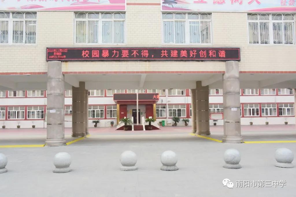 ���쵼�����������е���ָ������