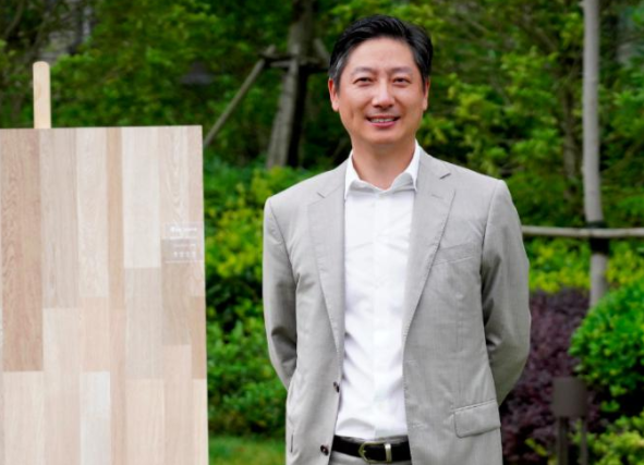 “圣象地板”董事长陈晓龙突发脑溢血去世，时