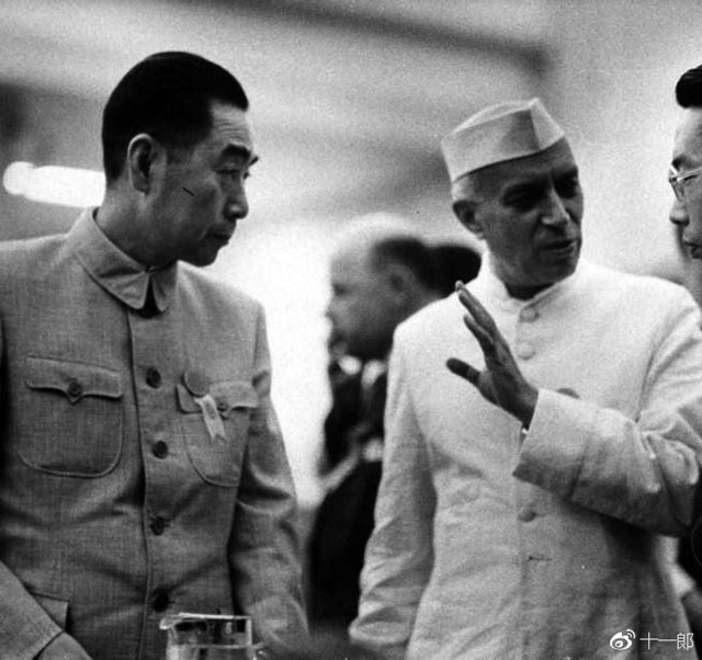62年我军缴获数百辆印度军车，为何加满油后全归还？事后才知高明