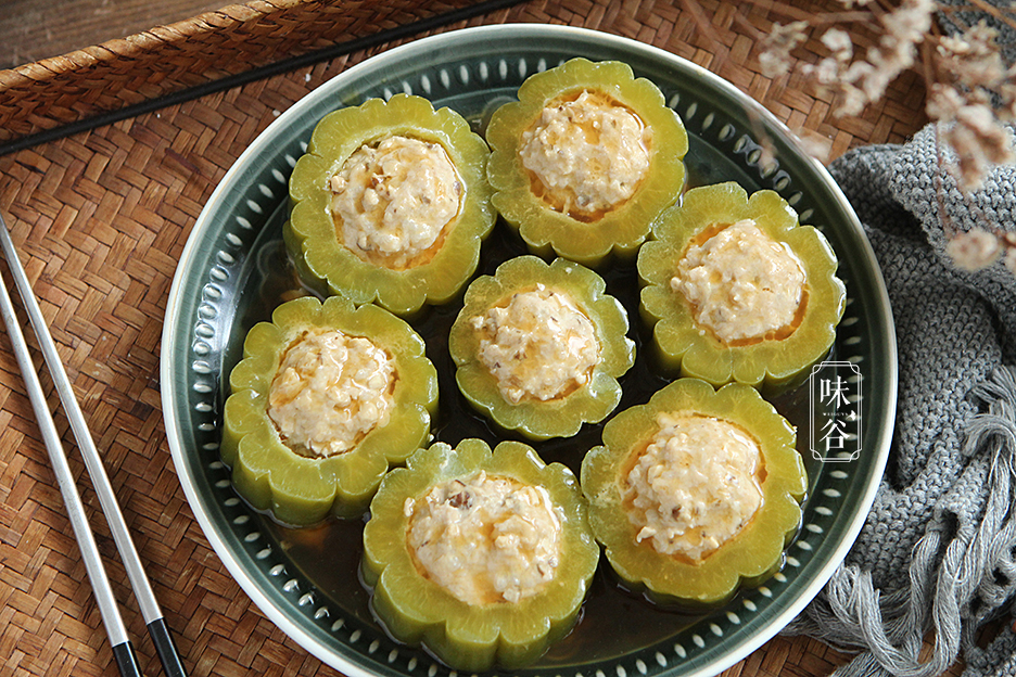 小滿後天氣熱，多給家人做這個吃，蒸一蒸澆上料汁，好吃還解暑