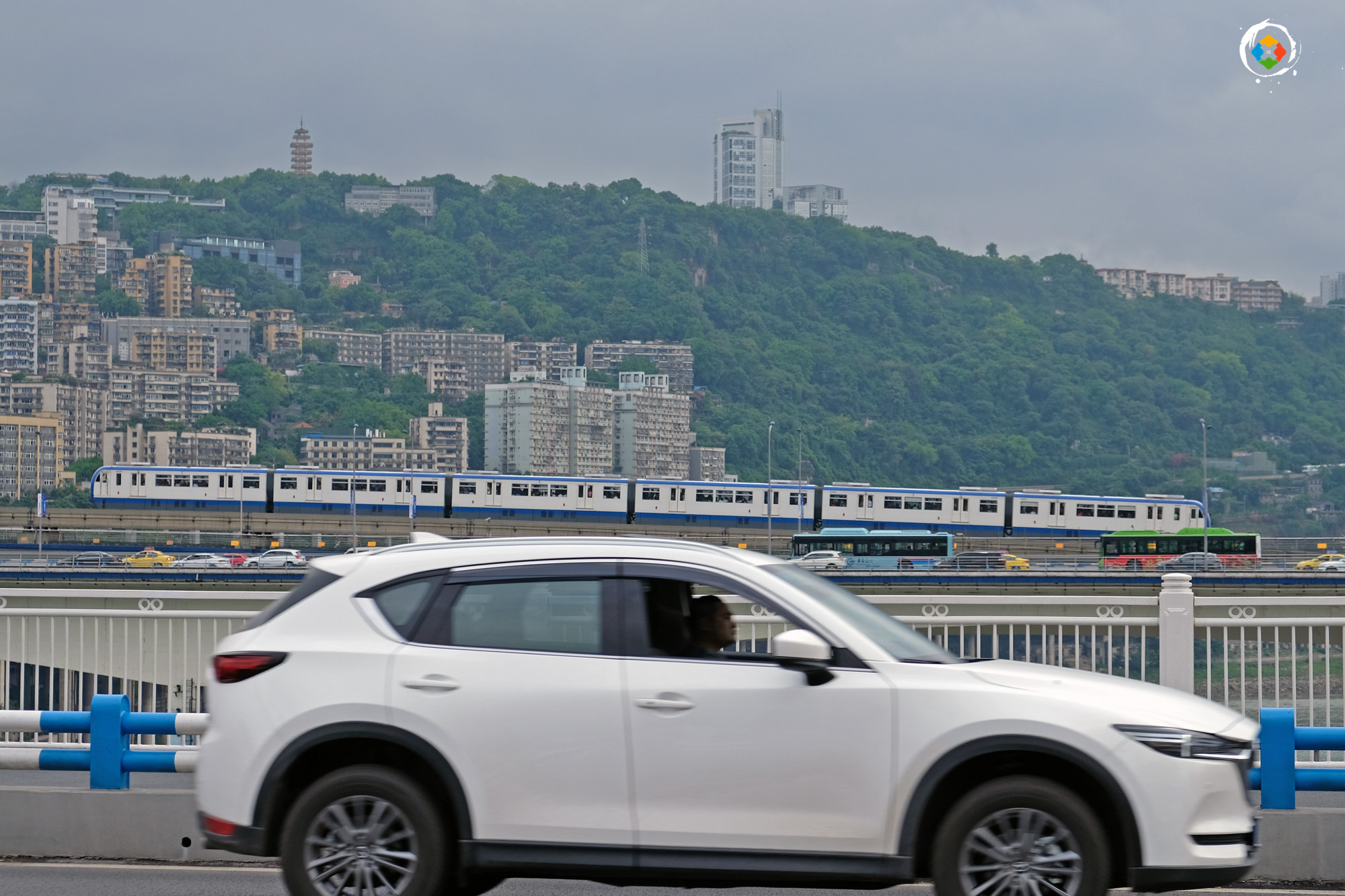 2020重庆大城小事：不受欢迎的来福士，未停播的《雾都夜话》