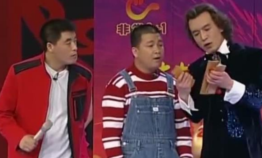 四次拒绝赵本山，转身拜了潘长江为师，当年的
