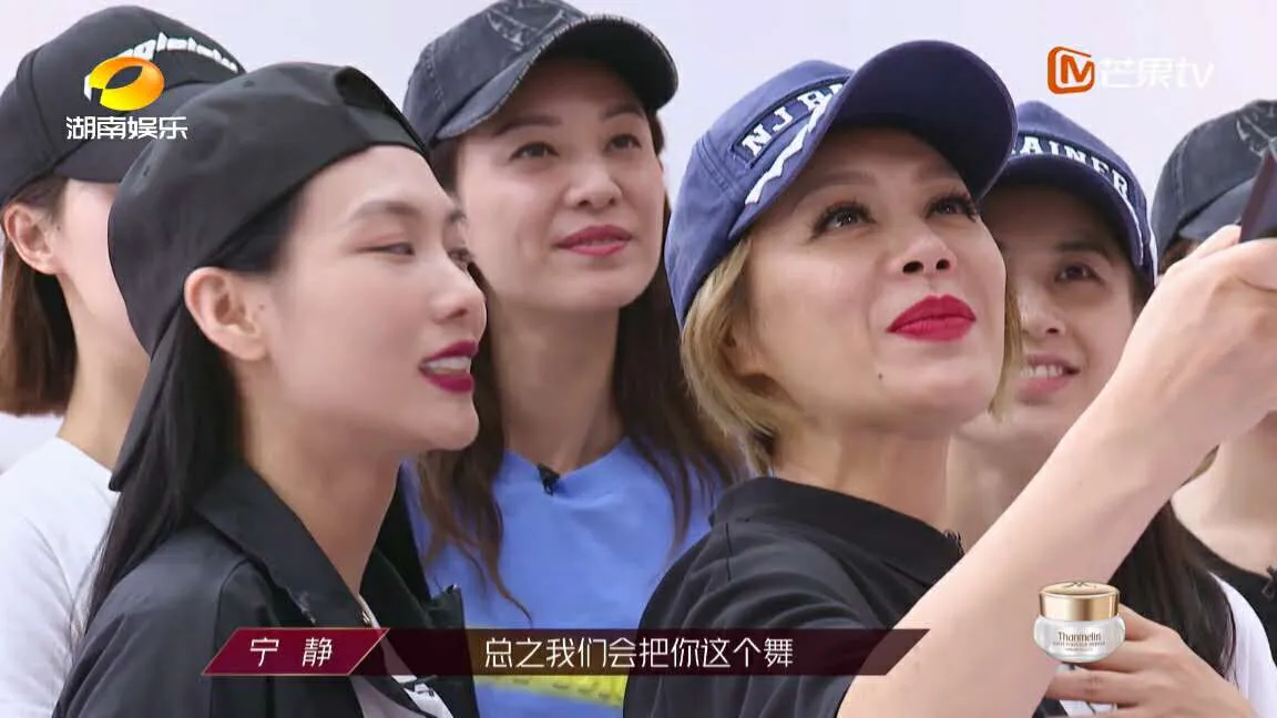 张艺兴《莲》,蔡徐坤《情人》蔡依林《玫瑰少年》,浪姐别样演绎