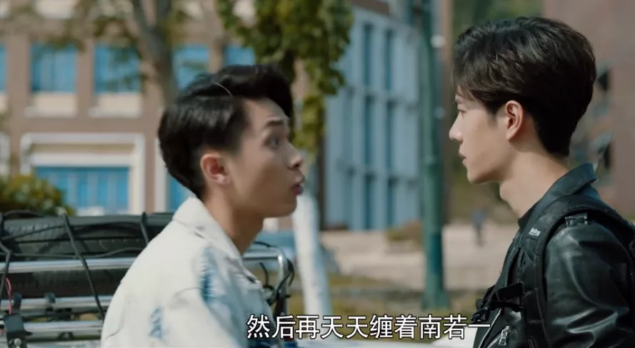 《奇怪朋友》开播无水花!王一博眼神呆滞演技青涩,不如小演员