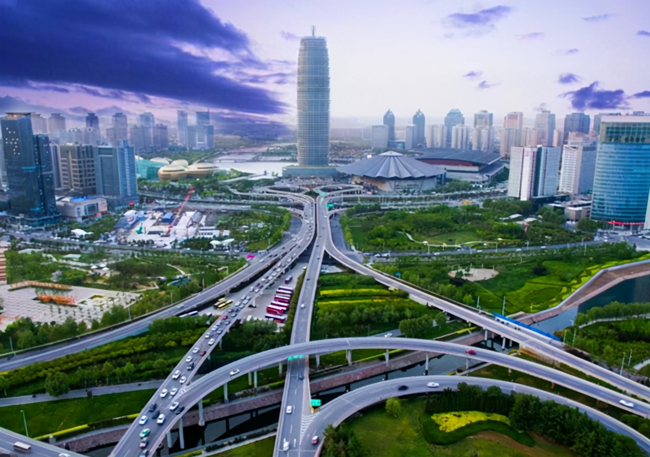 1987�꣬��ί����ϯ���õ�ר��ͣ���ڰ��裬���շ���Ǧ�ⱻ����