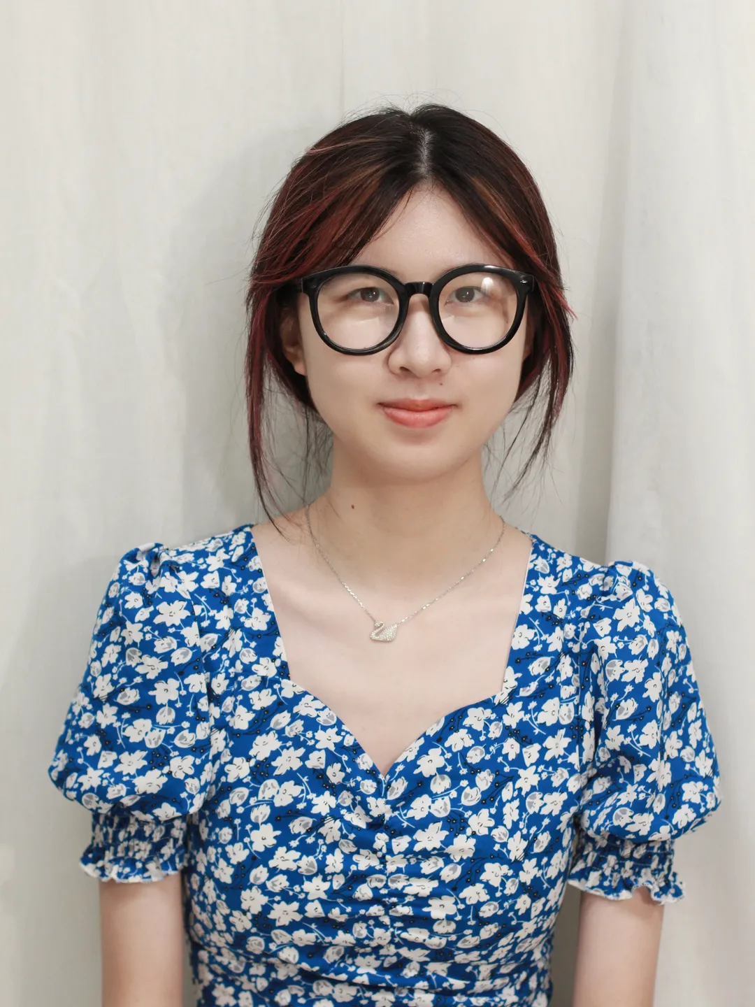 女生長期戴眼鏡與不戴眼鏡,到底有什么區別?