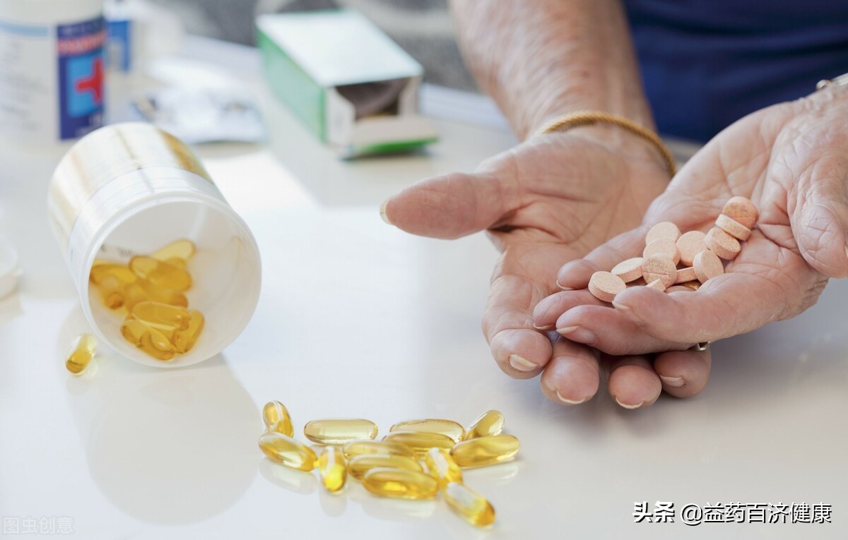 骨质疏松在服用阿仑膦酸钠，需要弄清楚这4个用药问题