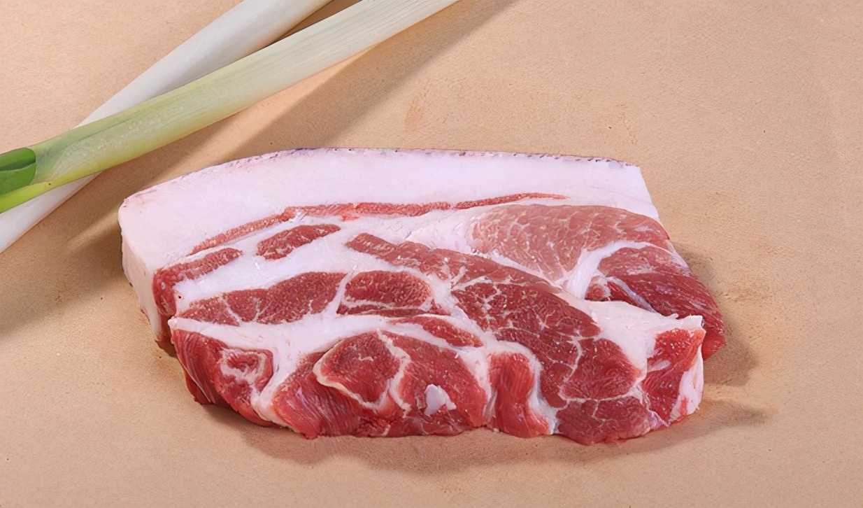 買豬肉別只會選瘦肉和五花肉，懂得挑這4個部位，做菜比之前好吃