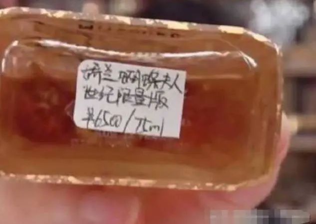 李佳琦和小助理再次同框：他们的故事，让我看