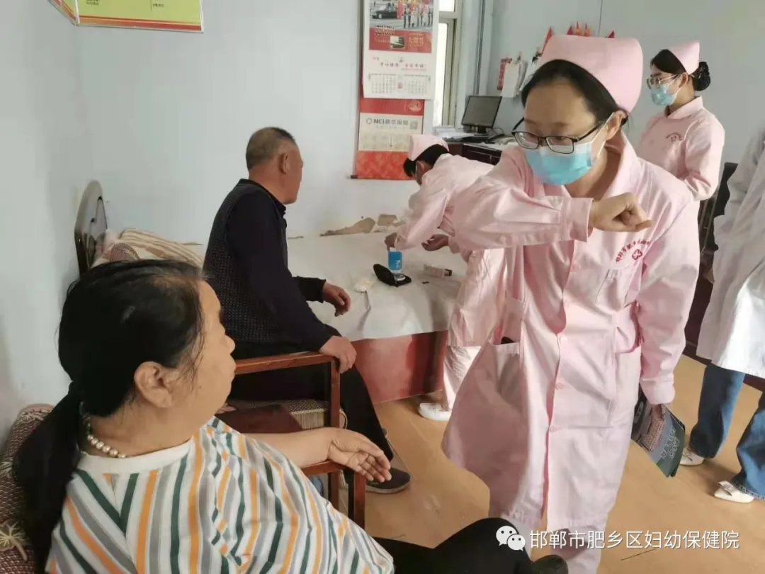 肥乡妇幼保健院“5.12”国际护士节--护理健康教育科普走进敬老院