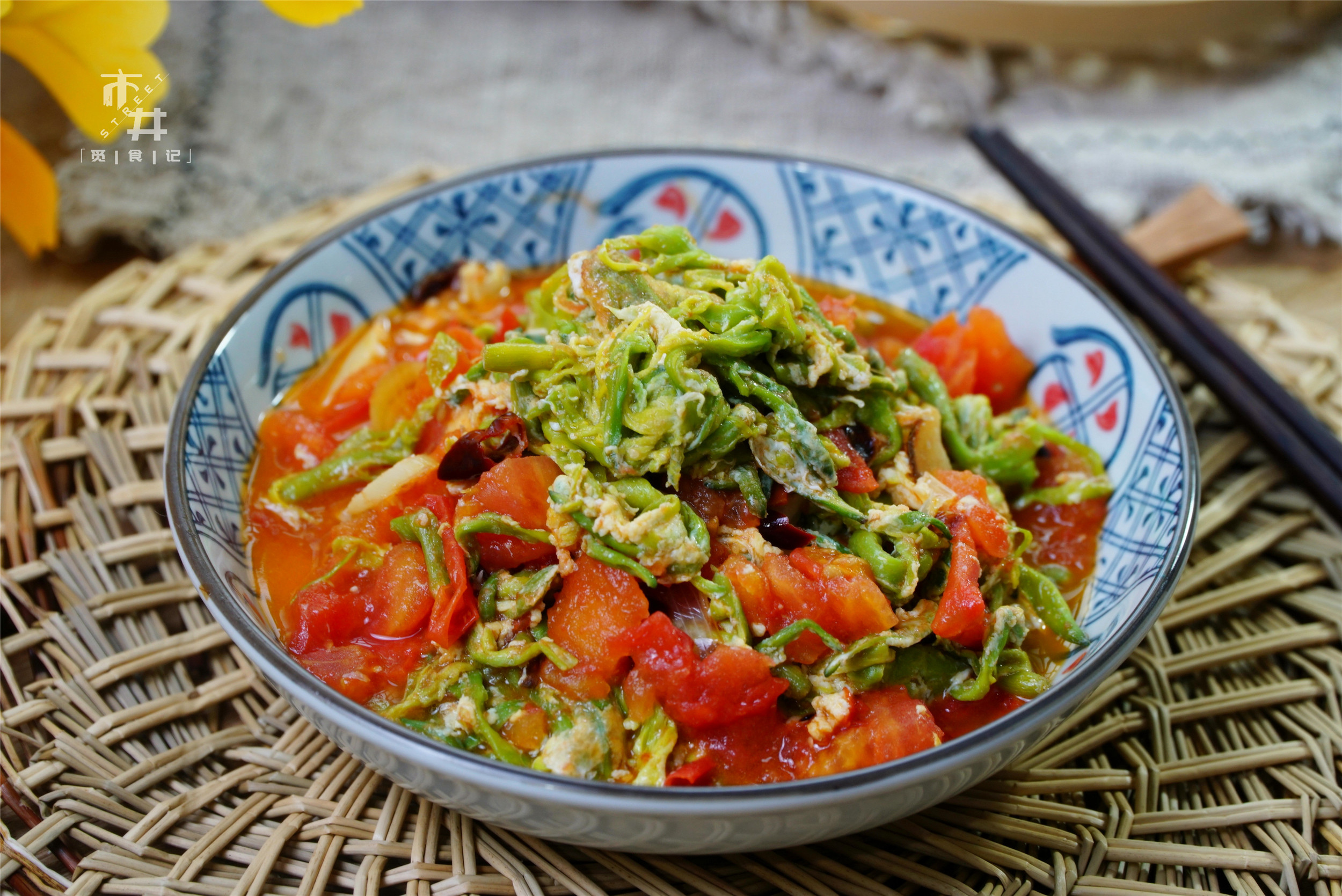 新鲜黄花菜有毒，不要直接吃，炒之前处理2步，