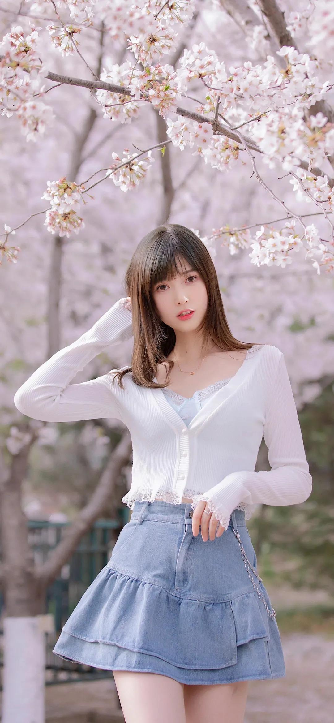 渣男壁纸 连衣裙长腿美女壁纸图片