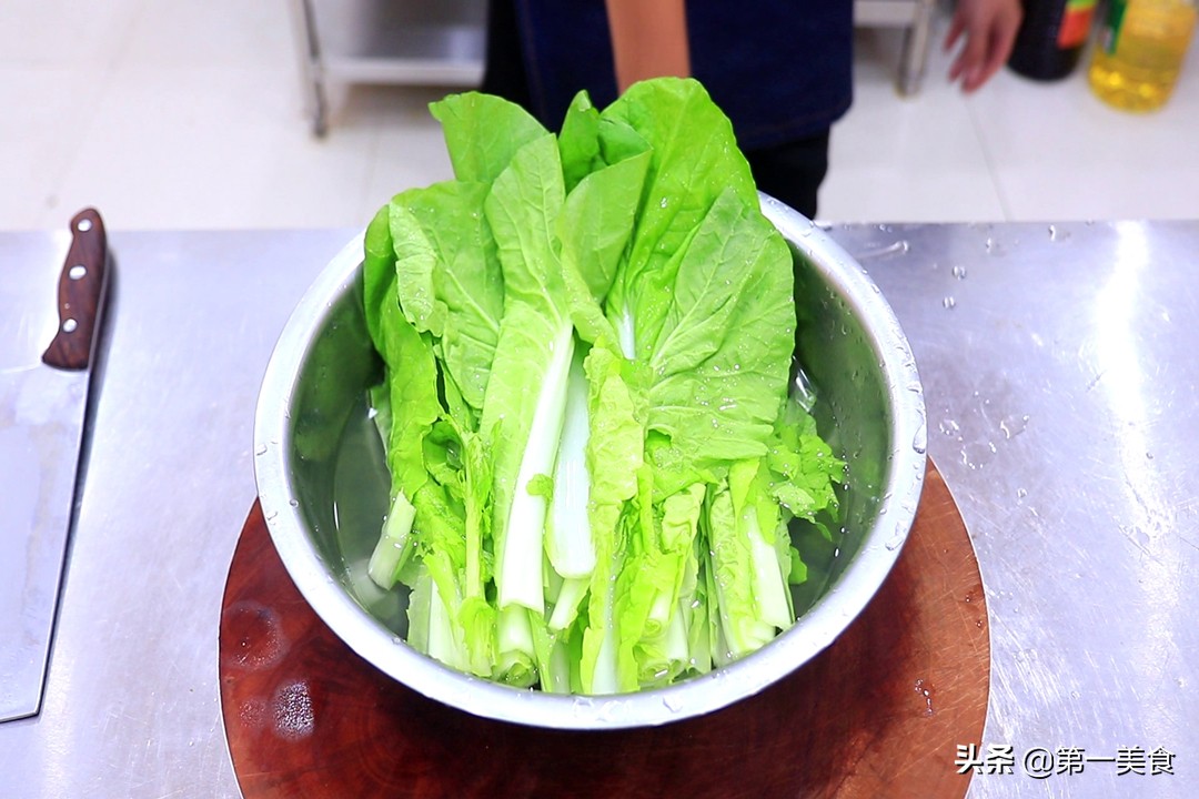 图片[3]-炝炒小白菜做法步骤图 直接下锅炒是错的！多加1步翠绿鲜嫩、-起舞食谱网