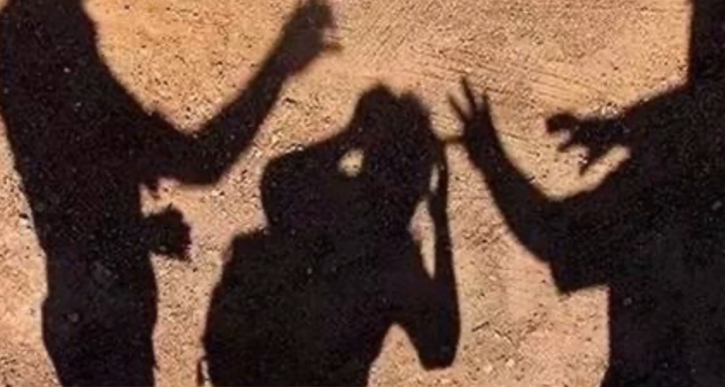 又一起报复社会行凶？河南66岁男子持棍行凶致14人受伤，其中包括12名学生，警方通报