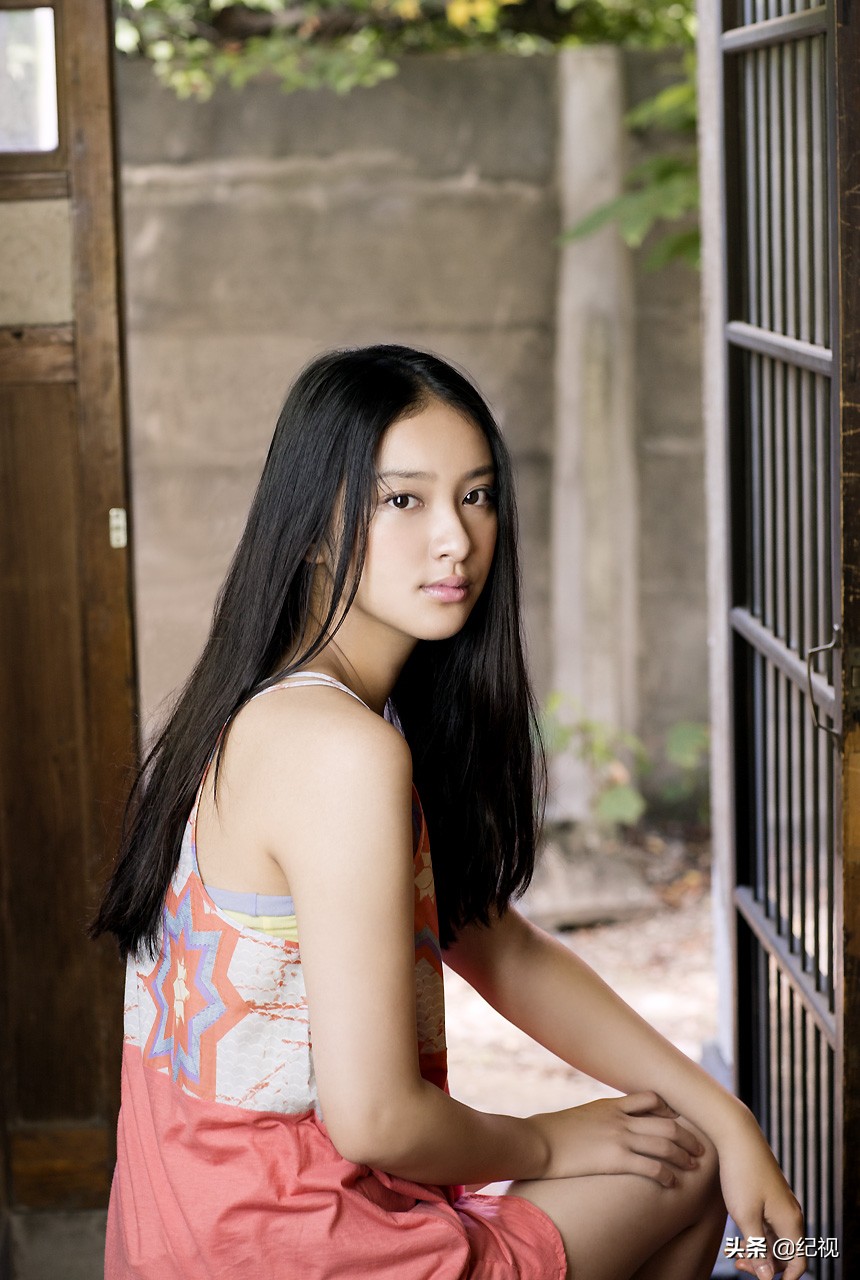 日本国民美少女武井咲美图图片