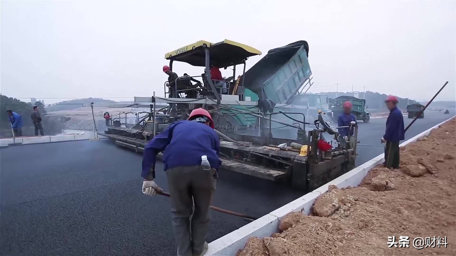 一年收费5551亿元，负债却将近6万亿元，高速公路花的钱去哪了？