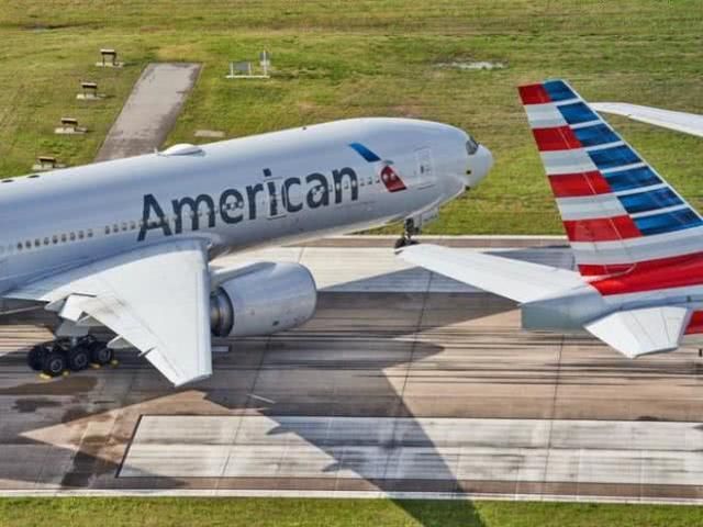 病毒爆发美国3000架客机停飞，每月损失100亿：成