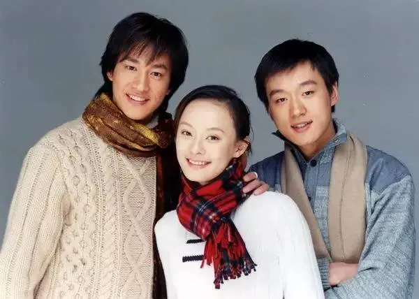 从不认父亲,到给父亲买房养老、力捧妹妹,遇
