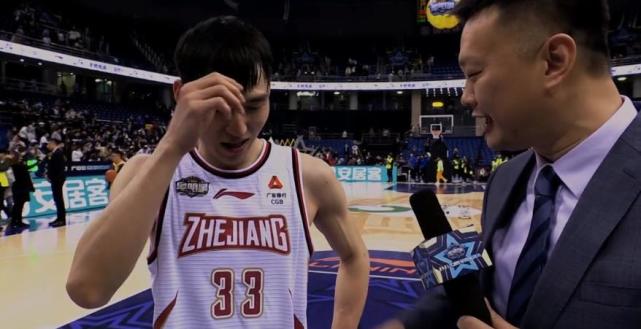 Wu Qian obtains MVP, zhao Jiwei just is congratulated greatly, guo Allan try to show happyness when one is sad! A couplet sees an eye