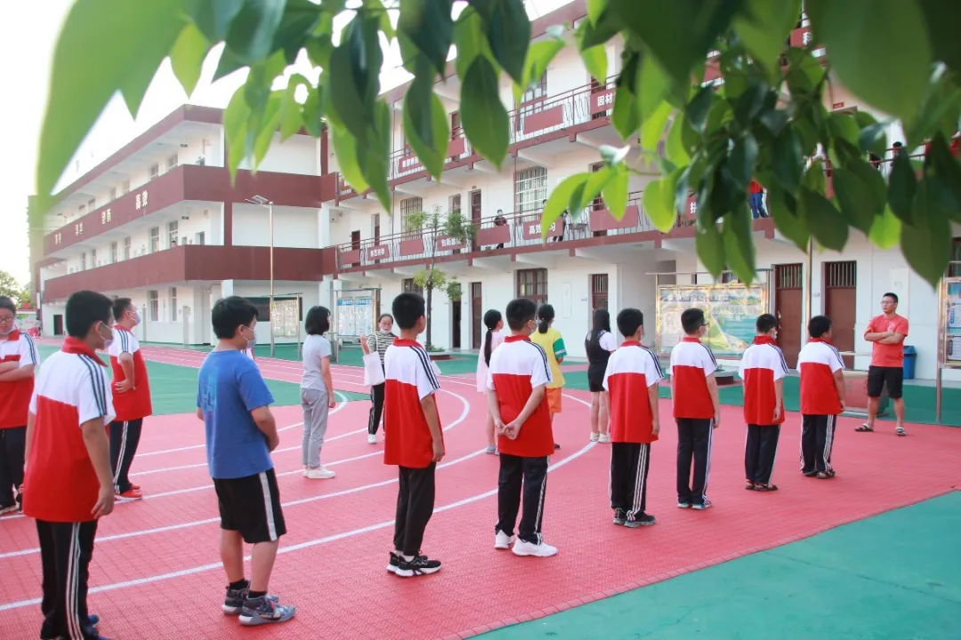 “十天学会一册书”夏令营盛大开启，高效学习，备战新学期