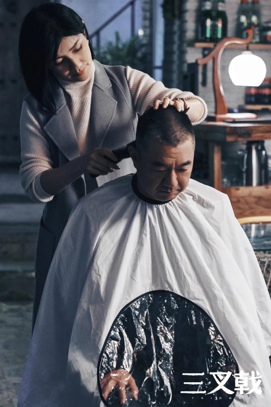 《三叉戟》开播 利刃出鞘守护正义 真情塑造人民警察英勇形象