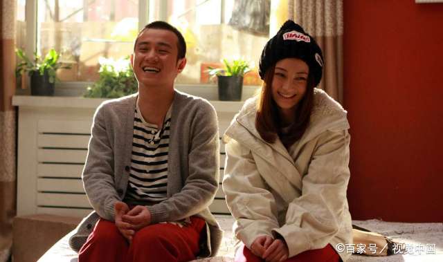 与马伊琍离婚后，文章的纹身被曝光！戴着粗金