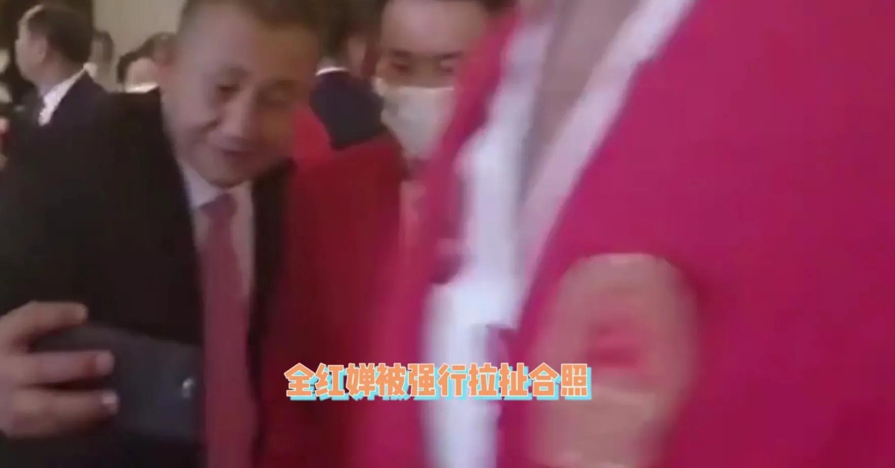 全红婵有麻烦了！何教练最担心的事情，被强行合影，幸好有谢思埸