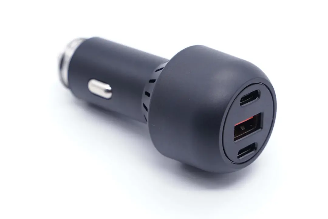 iPhone 13新机即将发布，35家工厂推出上百款快充新品