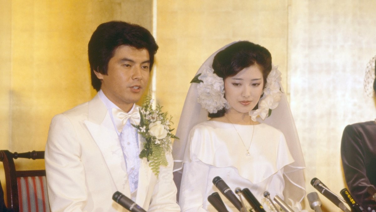 山口百惠：40年前的日本女神，巅峰时嫁人隐退，