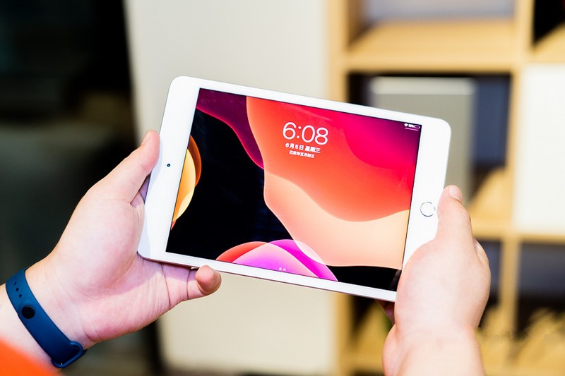 iPad mini真实体验iOS 13，增加假的三d Touch，耗电量更显著？