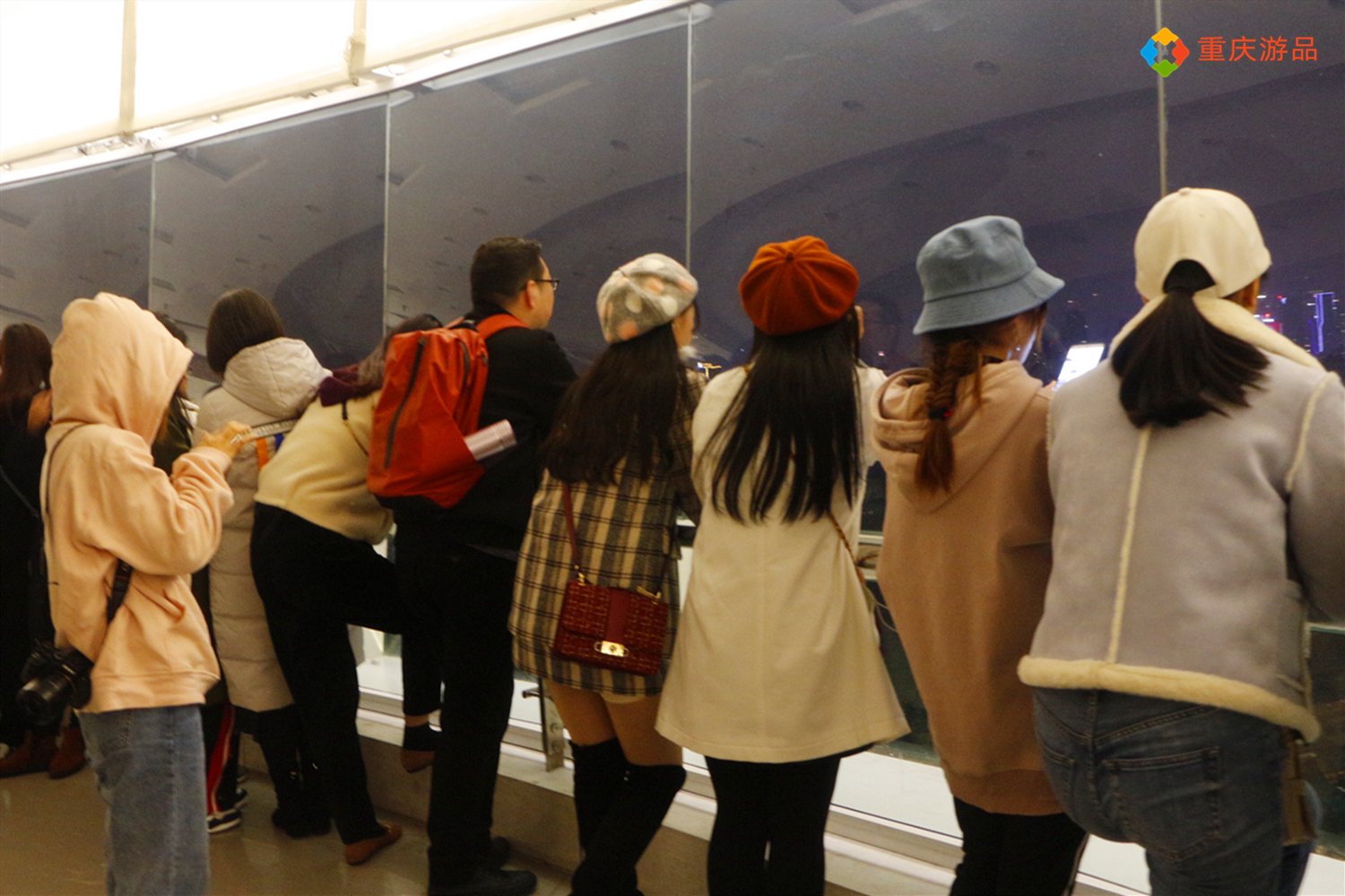 来重庆旅游该穿什么？一年四季随机播放，短袖和羽绒服都得带上