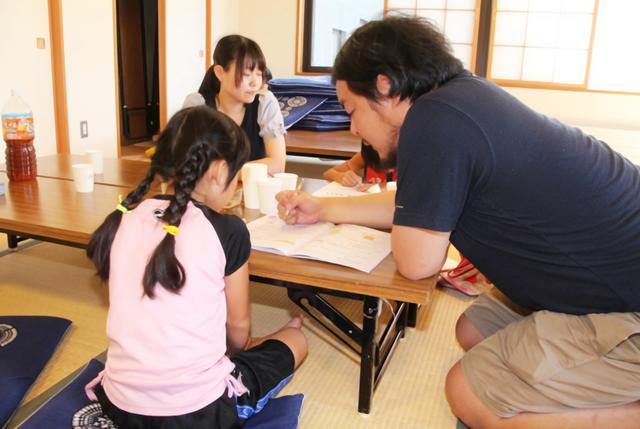 杜江的耐心，嗯哼的暖男气质：有教养的孩子背后是有教养的父母