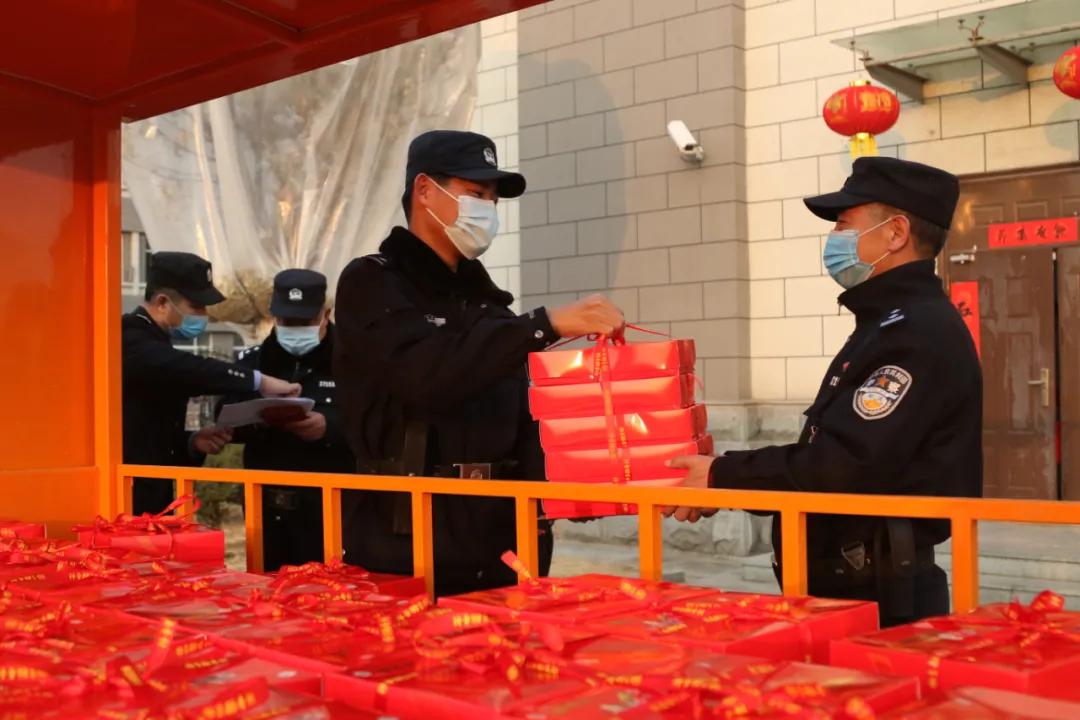 春节我在岗 | 春节，感谢不能回家的你