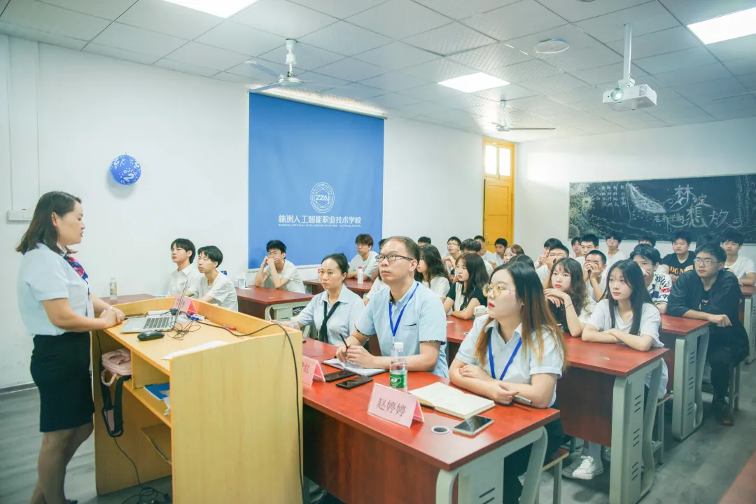 青春不停歇，学习正当时丨TR03103班开班典礼