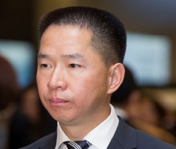 又一服装巨头倒下，曾市值160亿，现关千家店卖