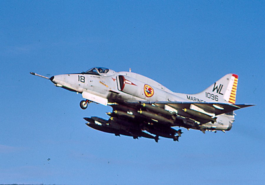 美国将军坦言：F22战机已经过时，重新生产线将