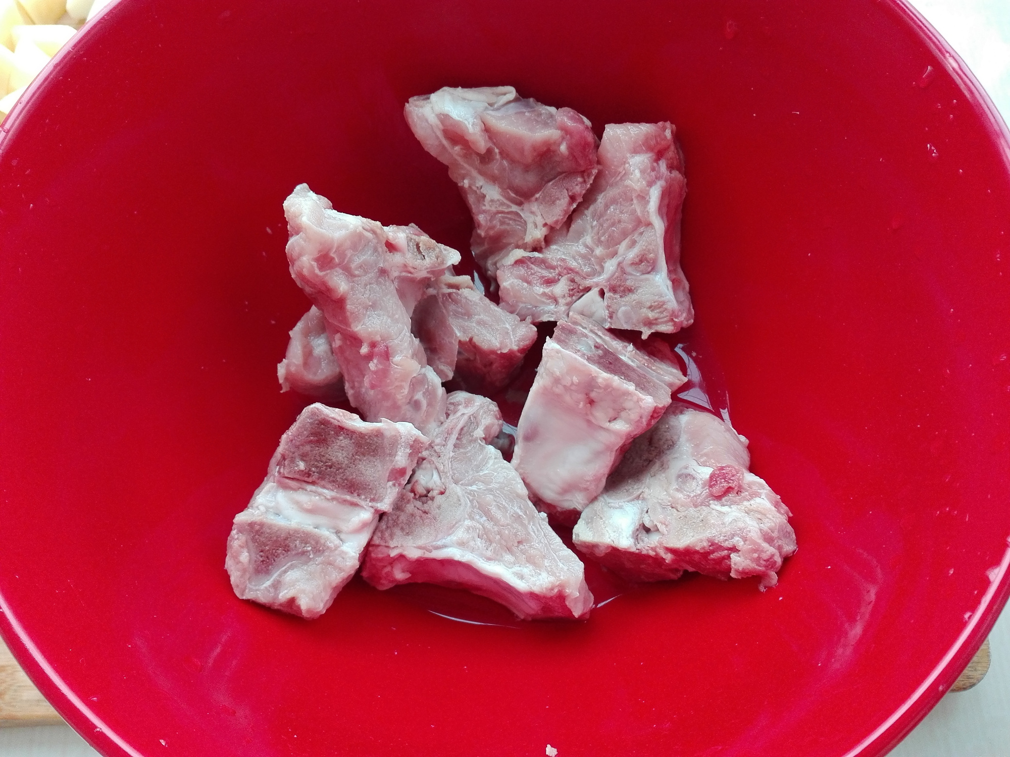 排骨和它是绝配，切成块锅中一煮，汤浓肉香无腥味，营养高又解馋